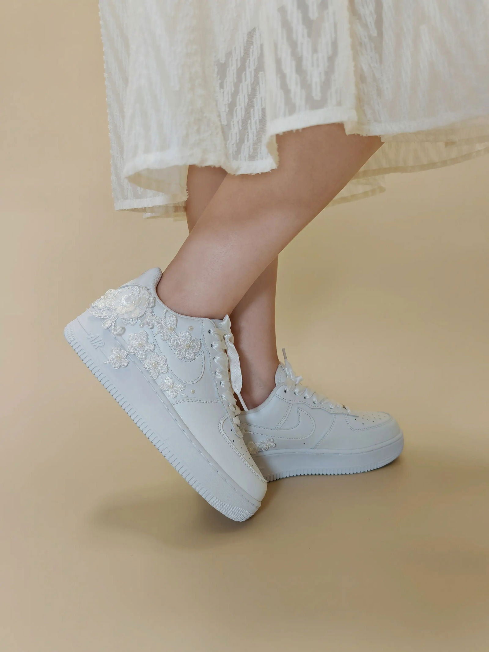 Pearl Bloom Low-Top Sneakers - My Store