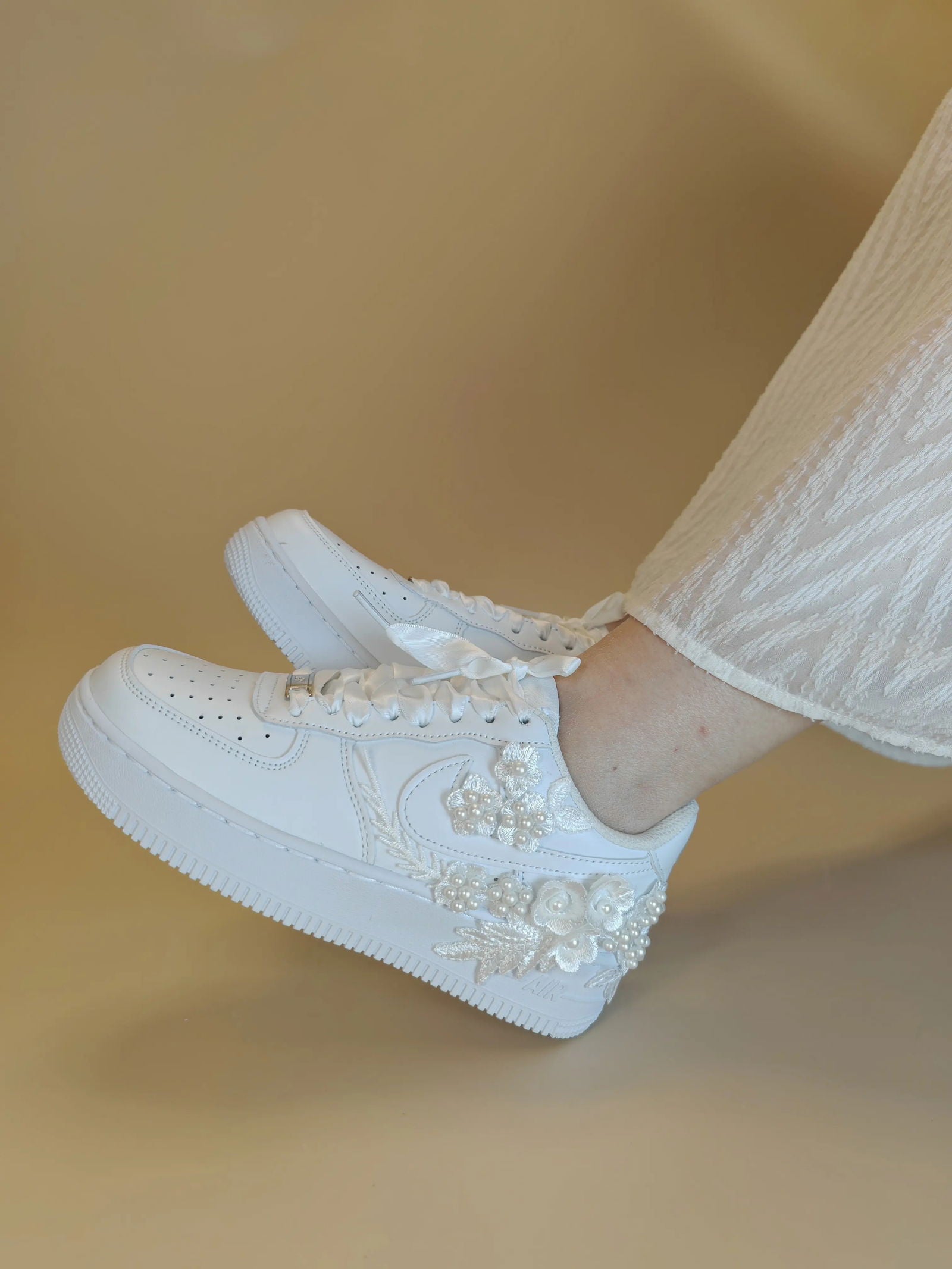 Pearl Blossom Sneakers - My Store