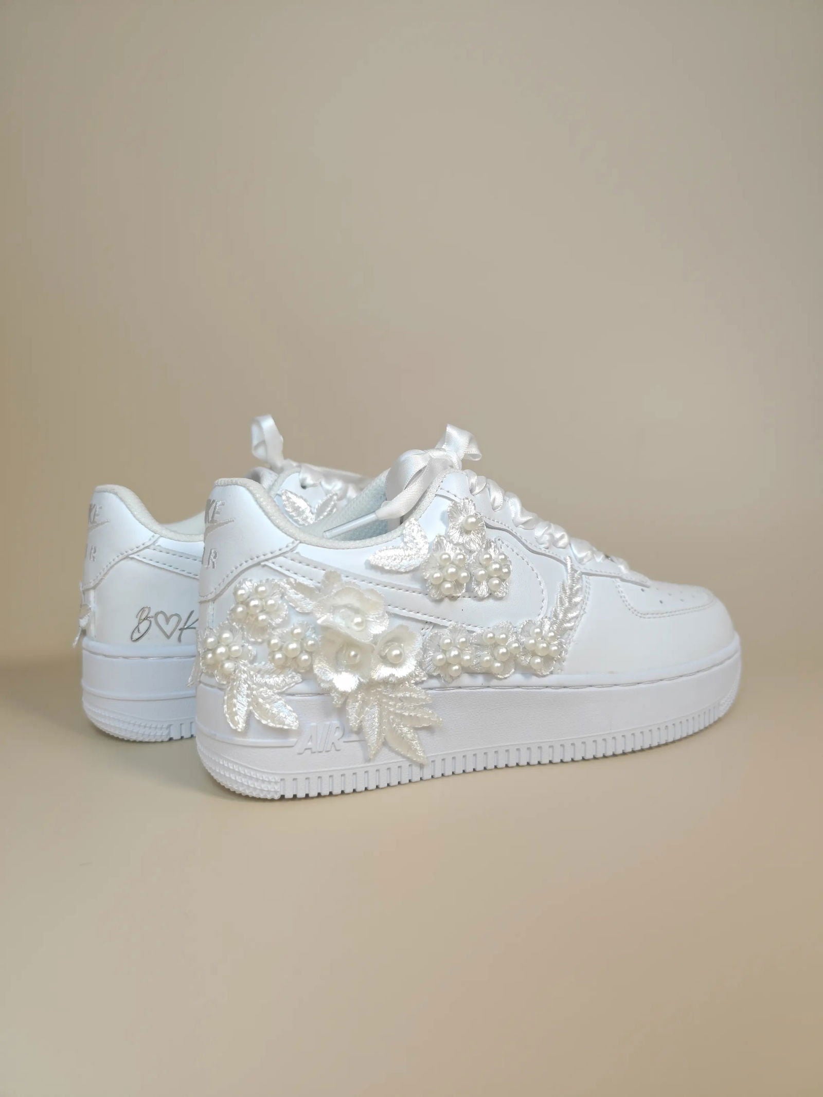 Pearl Blossom Sneakers - My Store